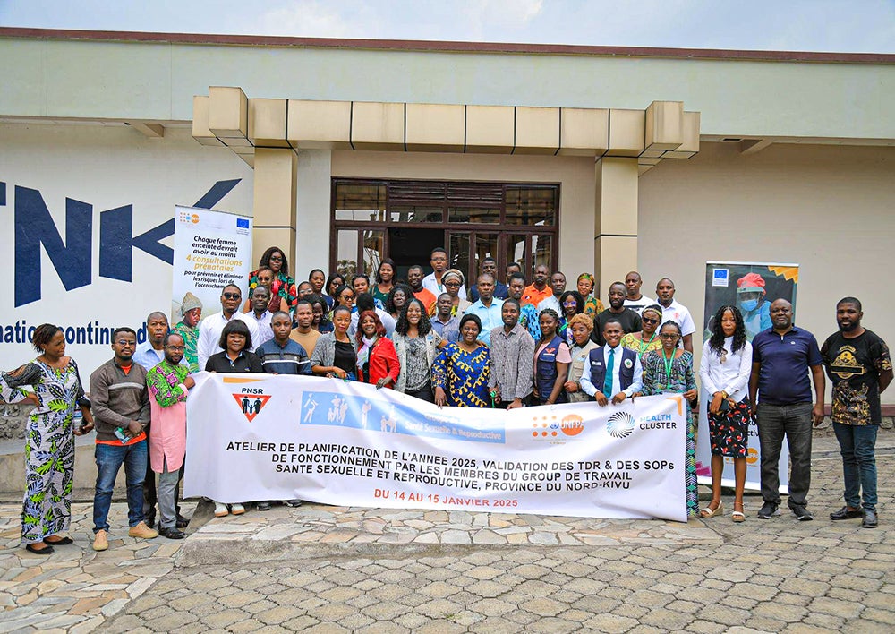 Photo de famille des participants à l'atelier