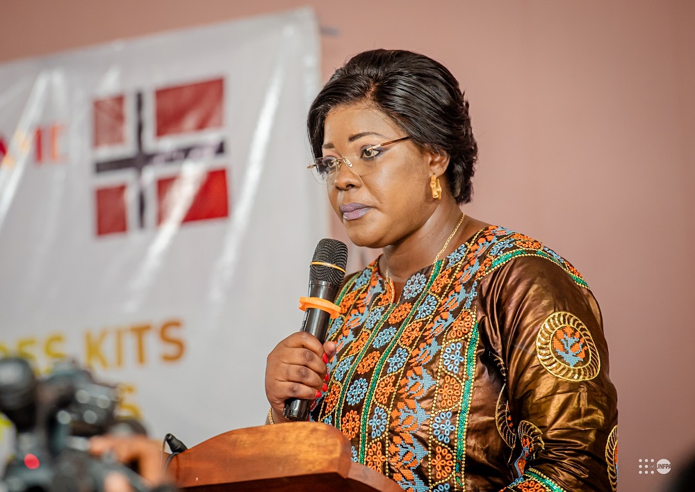 L’initiatrice et Présidente de la Fondation grâce à ma mère (GRAME), Mme Julie Nsue