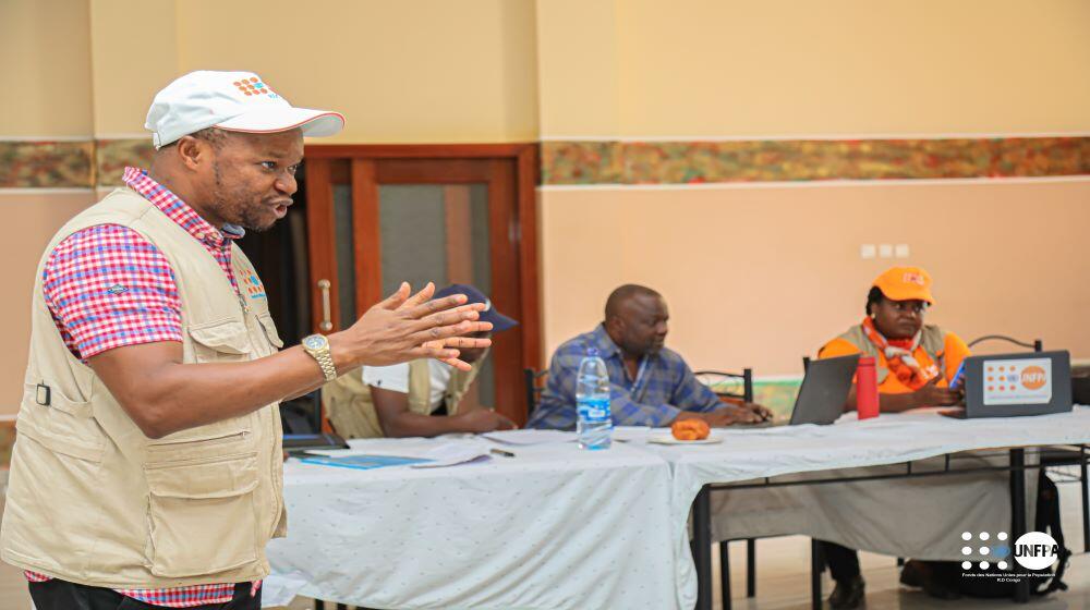 Dr Patrick Libonga, Chargé de programme humanitaire en santé de la reproduction et planification familiale à UNFPA lors de la fo