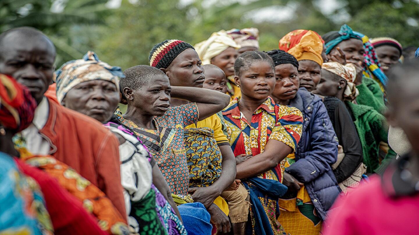 Femmes déplacées à la consultation prénatale, clinique mobile