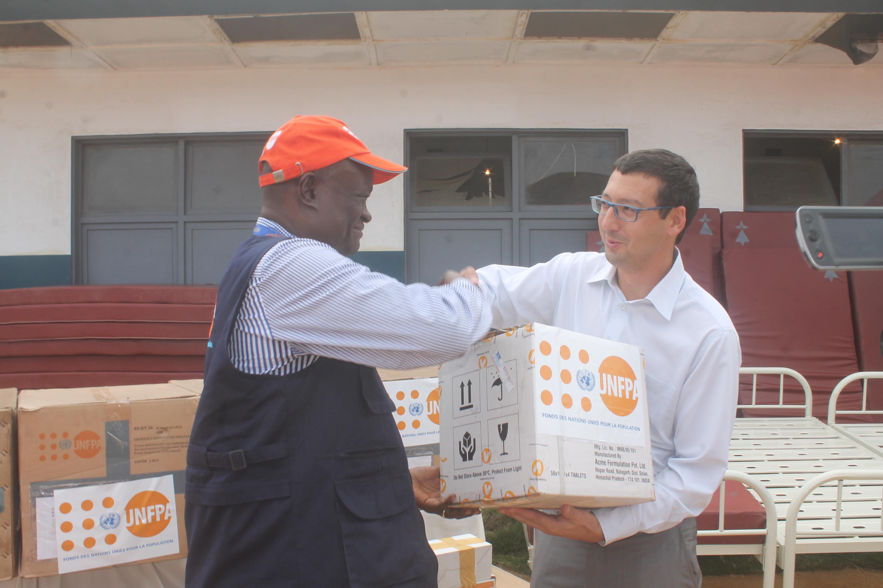 Remise des produits de santé de UNFPA à PERENCO, en faveur des ZS Kitona et Muanda