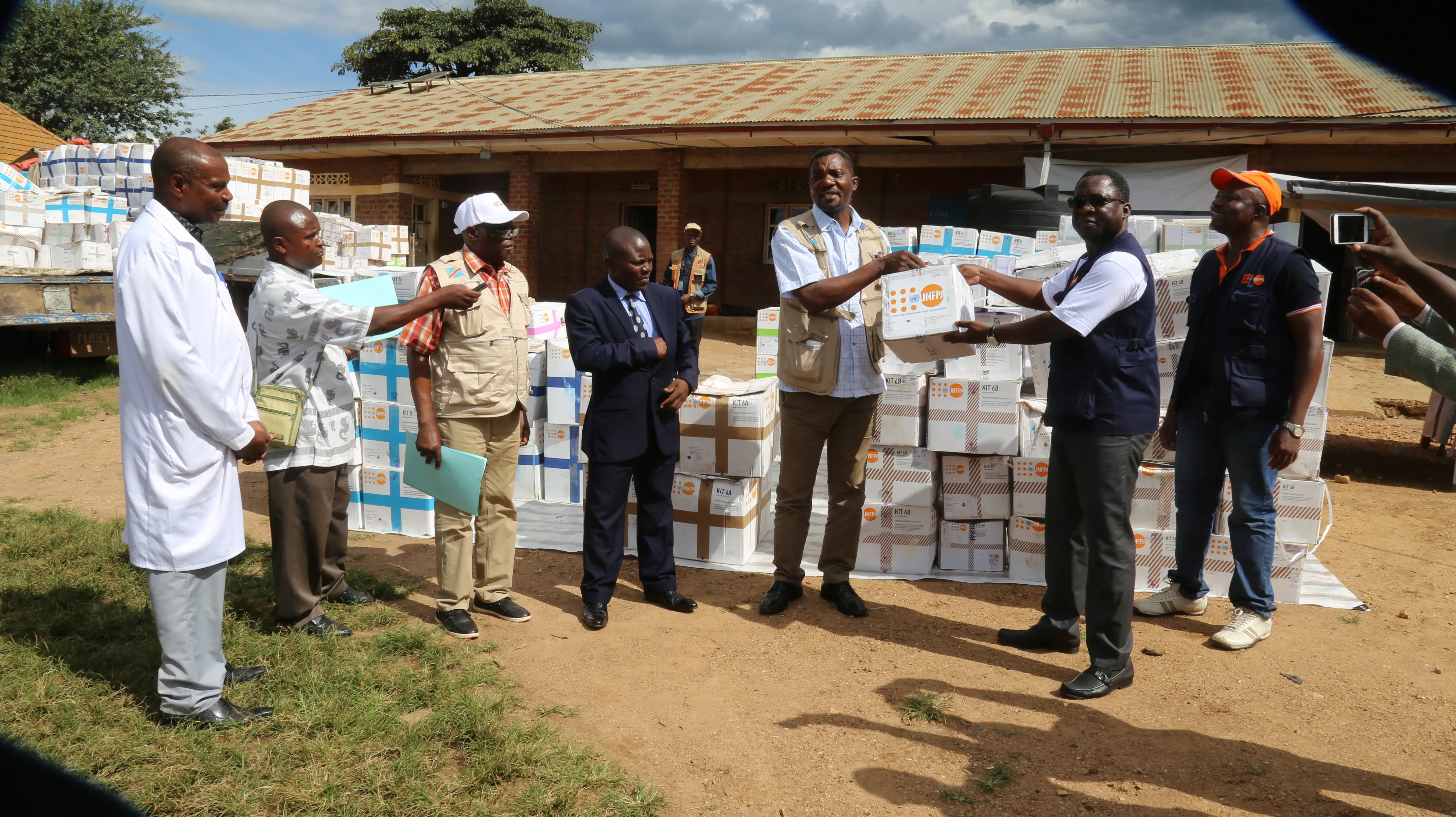 10 Tonnes de matériels médico chirurgical dotation de l’UNFPA à la riposte MVE à BENI